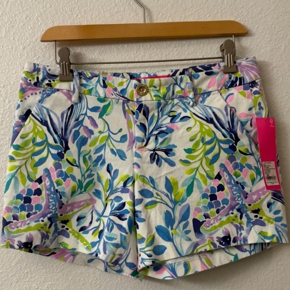 Lilly Pulitzer Shorts The Callahan resort white NWT Size 2 shell beach - Picture 1 of 6